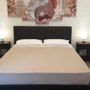 https://holiday-house-anita.taorminaitalyhotels.com